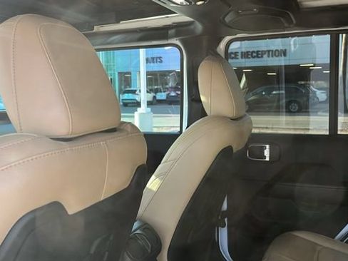 Used 2019 Jeep Wrangler Unlimited Rubicon AWD/4WD image 19
