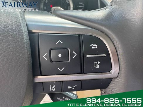 Used 2016 Lexus LX 570 4WD w/ Luxury Package image 22