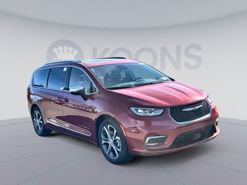 New 2026 Chrysler Pacifica Pinnacle FWD image 10