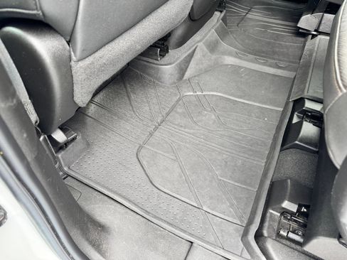 Used 2024 Chevrolet Tahoe High Country image 16