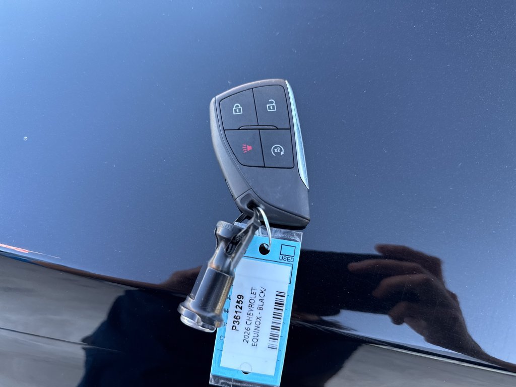 Used 2026 Chevrolet Equinox LT AWD/4WD image 26