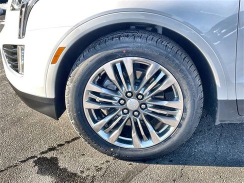 Used 2018 Cadillac XT5 Premium Luxury image 34