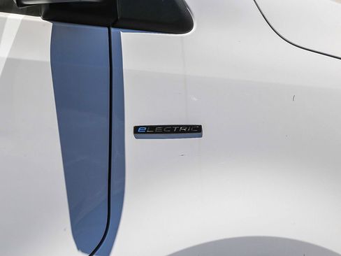 New 2024 Mercedes-Benz eSprinter 170 Cargo image 10