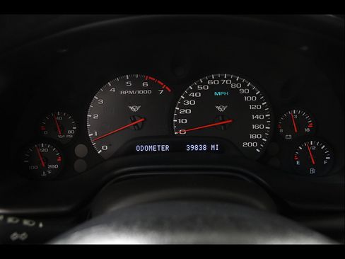 Used 1998 Chevrolet Corvette Coupe w/ Roof Pkg RWD image 10