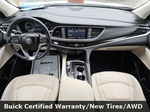 Certified 2022 Buick Enclave Essence image 25