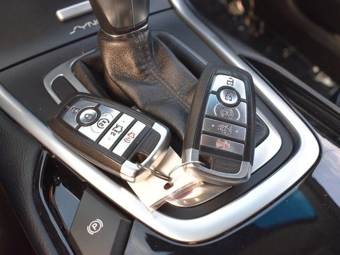 Used 2017 Ford Edge Titanium w/ Equipment Group 301A image 33