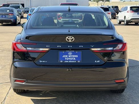 Used 2026 Toyota Camry LE FWD image 8