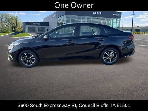 Used 2023 Kia Forte LXS w/ LXS Technology Package FWD image 5