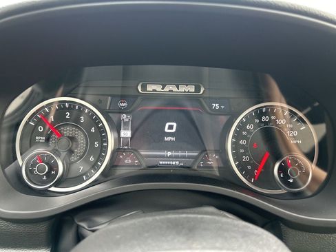 New 2026 RAM 1500 Express AWD/4WD image 13