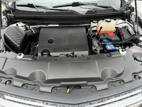 Used 2023 Chevrolet Traverse LT AWD/4WD image 26