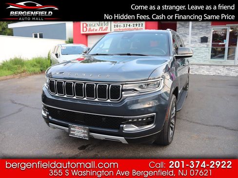 Used 2024 Jeep Wagoneer Series II AWD/4WD image 1