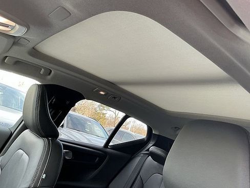 New 2026 Volvo XC40 B5 Core w/ Climate Package image 16