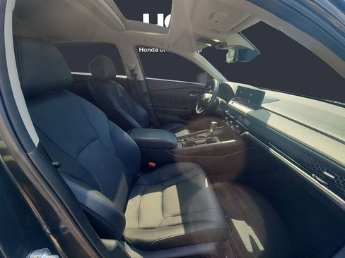 Used 2023 Honda Accord Touring image 15