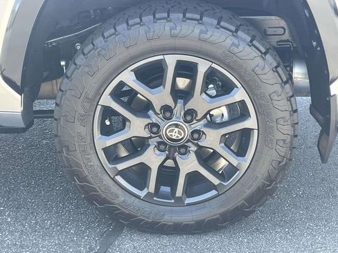 Used 2026 Toyota Sequoia Platinum image 7