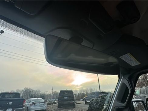 Used 2023 Jeep Gladiator Mojave w/ Cold Weather Group image 22