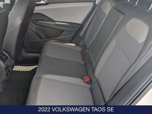 Used 2022 Volkswagen Taos SE AWD/4WD image 16