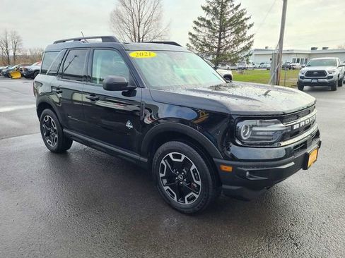 Used 2021 Ford Bronco Sport Outer Banks w/ Outer Banks Package AWD/4WD image 4
