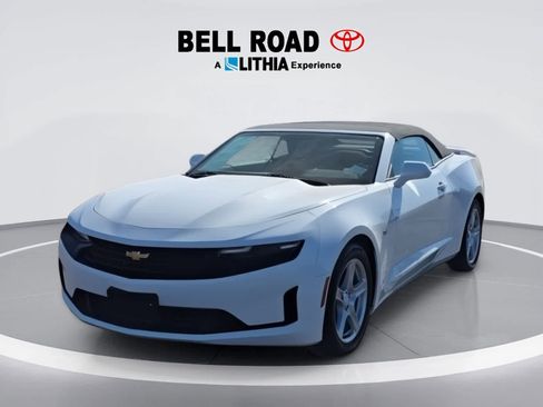 Used 2023 Chevrolet Camaro LT RWD image 3