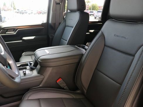New 2025 GMC Sierra 3500 Denali w/ Denali Reserve Package image 20
