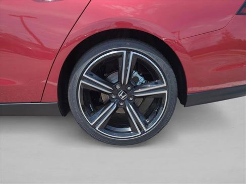 Certified 2025 Honda Accord Sport image 10