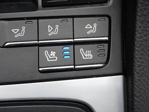 Used 2023 Porsche 718 Boxster S w/ Sport Chrono Package image 48