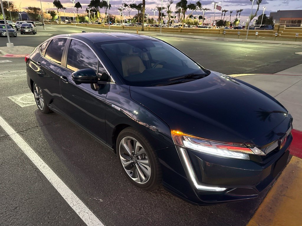 Used 2018 Honda Clarity Plug-In Hybrid image 3