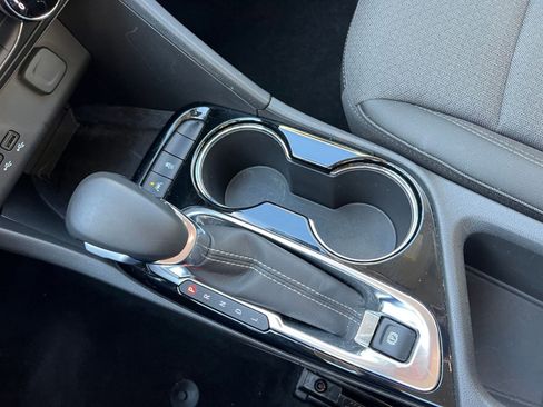 Used 2025 Buick Encore GX Preferred image 39