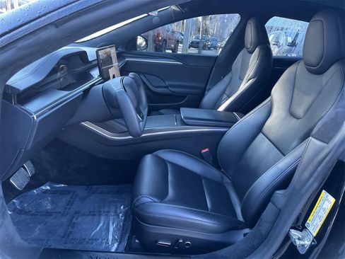Used 2021 Tesla Model S Plaid image 13