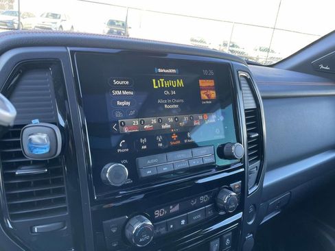 Used 2020 Nissan Titan PRO-4X w/ Pro-4x Convenience Package image 40