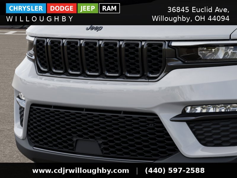 New 2025 Jeep Grand Cherokee Limited w/ Black Appearance Package AWD/4WD image 13