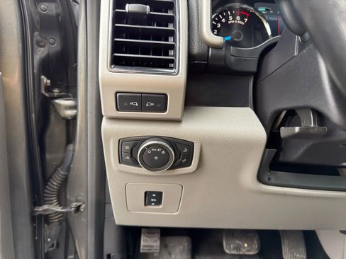 Used 2017 Ford F150 Lariat w/ Equipment Group 501A Mid image 35