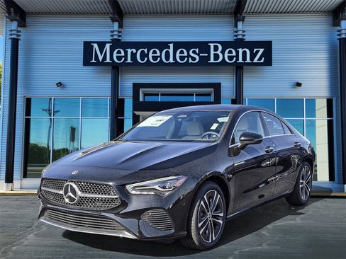 New 2025 Mercedes-Benz CLA 250 4MATIC image 3