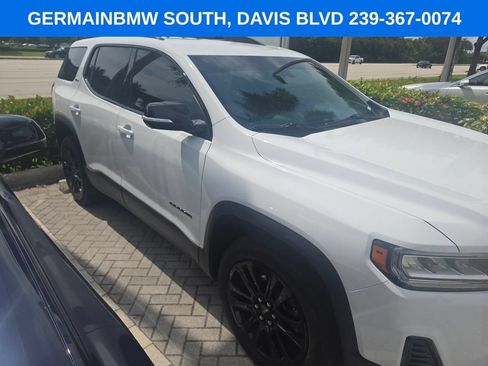 Used 2023 GMC Acadia SLT w/ Elevation Edition FWD image 16