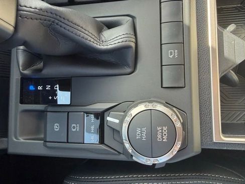 New 2026 Toyota 4Runner Limited AWD/4WD image 28