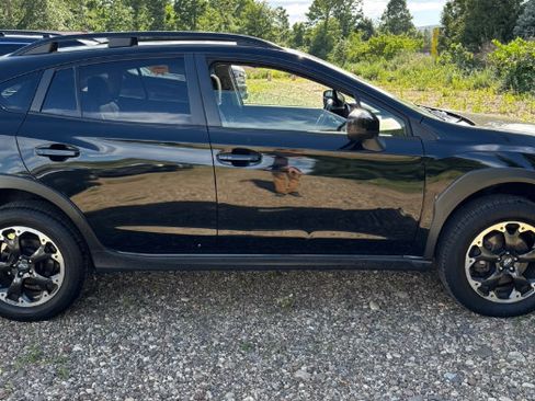 Used 2023 Subaru Crosstrek 2.0i Premium AWD/4WD image 4