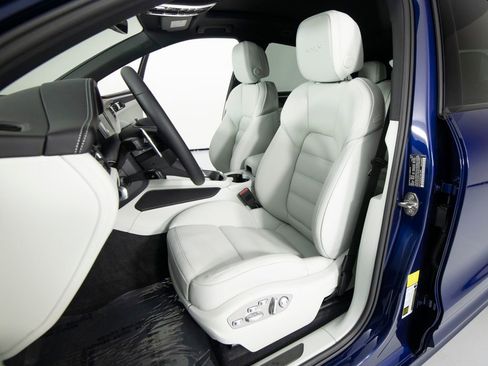 Certified 2026 Porsche Macan GTS image 5