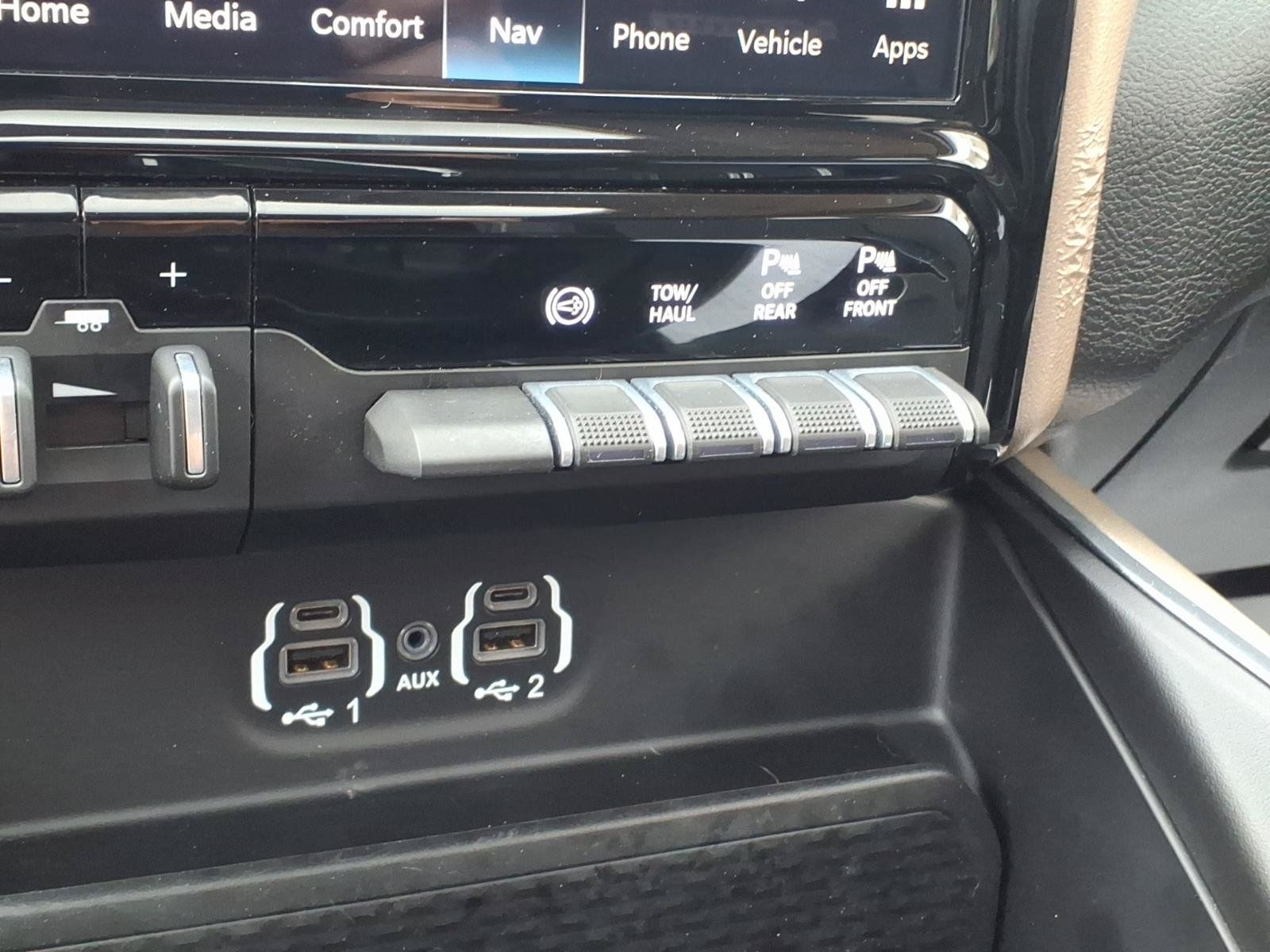 Used 2022 RAM 3500 Laramie AWD/4WD image 17