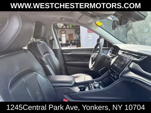 Used 2023 Jeep Grand Cherokee 4WD 4xe image 19