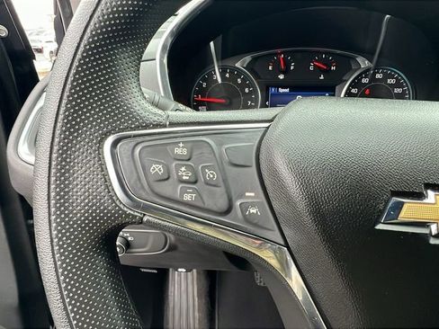 Used 2020 Chevrolet Equinox LT image 23