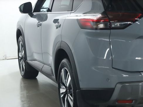 Certified 2024 Nissan Rogue SL w/ SL Premium Package image 46