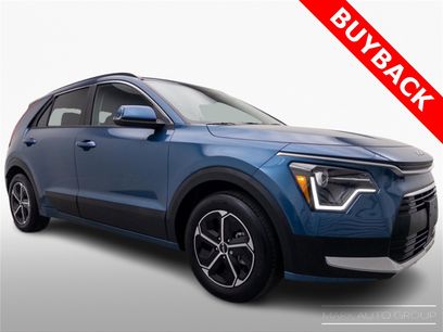 Used 2023 Kia Niro EX