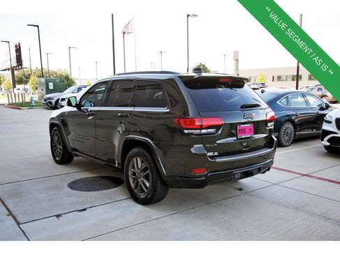 Used 2016 Jeep Grand Cherokee Limited 75th Anniversary AWD/4WD image 5