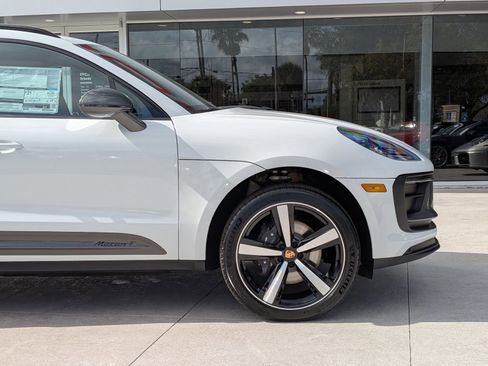 New 2026 Porsche Macan Turbo image 11