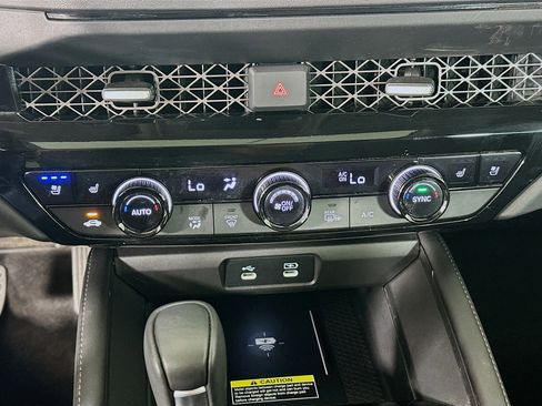 Used 2025 Honda Accord Touring image 23