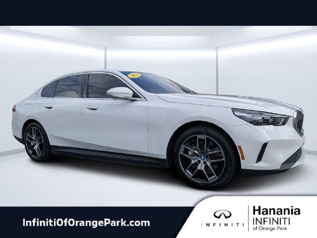 Used 2024 BMW i5 eDrive40i w/ M Sport Package RWD image 1