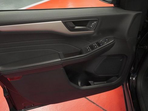 Used 2022 Ford Escape SE w/ Convenience Package image 10