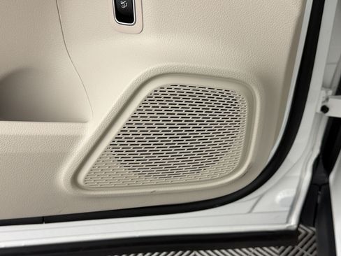 Certified 2024 Mercedes-Benz GLA 250 image 27