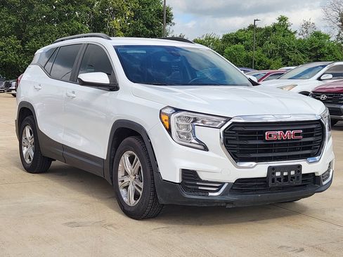 Used 2022 GMC Terrain SLE w/ Driver Convenience Package FWD image 5