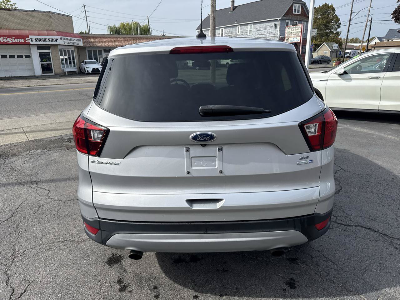 Used 2019 Ford Escape SE AWD/4WD image 6