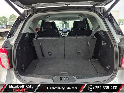 Used 2022 Ford Explorer XLT w/ Equipment Group 202A AWD/4WD image 23